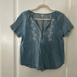 Forever 21 Chambray Embroidered Blouse Size M Boho Lightweight Top